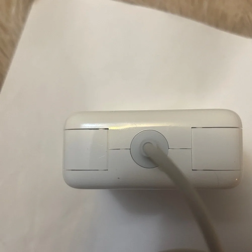 Apple White Square MacBook Power Adapter 45W A 1436 2014 Untested Charger Cables